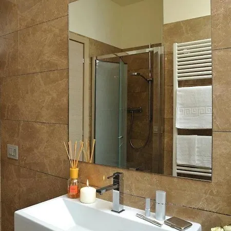 شقة Astra Apartment's